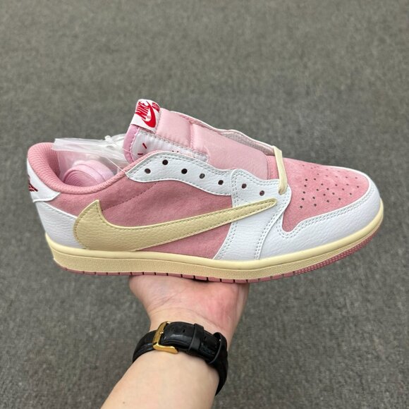 Jordan 1 Retro Low OG SP Travis Scott - Picture 1 of 9